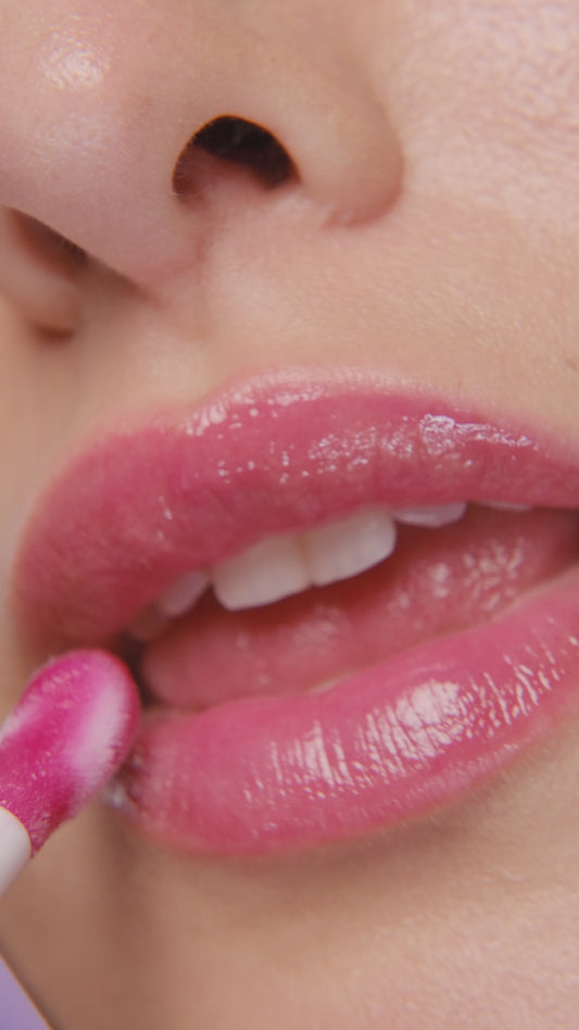 POPPY FLAME Ultimate Nourishing Lip Oil Gloss