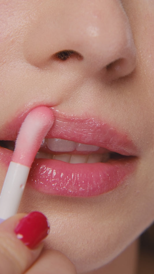 LILY SPARK Ultimate Nourishing Lip Oil Gloss